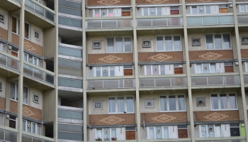 Pirms gadu desmitiem celtie daudzdzīvokļu nami kalpos vēl ilgi, bez renovācijas neiztikt