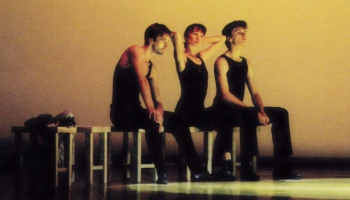 Sezonas krāsa ir dzeltenā! Astora Pjacollas "Dzeltenais tango" (1998) 