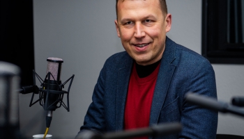 Nils Sakss Konstantinovs un viņa stāstu un dzejoļu krājums "Augstāk"