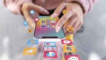 Cīņa par vēlētāju balsīm Rīgā: kas notiek sociālajos medijos?