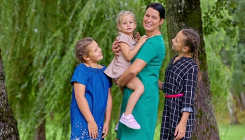 Pie skaņu detektīvkundzītes viesojas mamma ar trim meitām jeb komanda “Pērles”