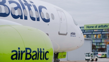 "airBaltic" vasarā atcels 4670 lidojumus lidmašīnu dzinēju apkopes kavēšanās dēļ